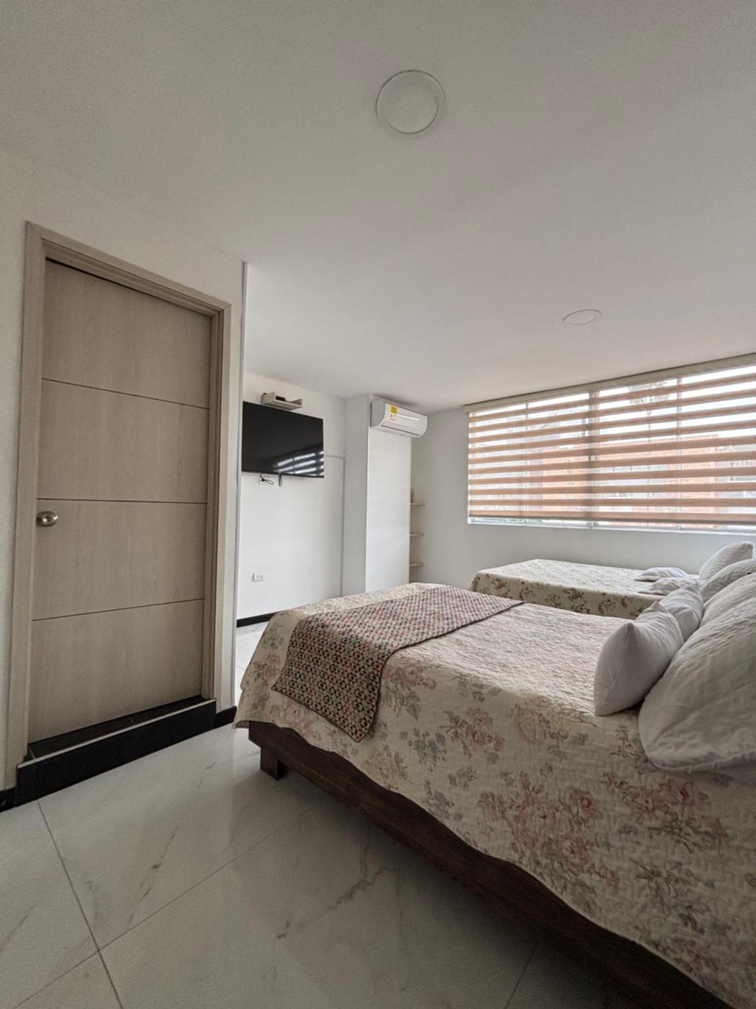 Hotel Los Maderos كالي المظهر الخارجي الصورة